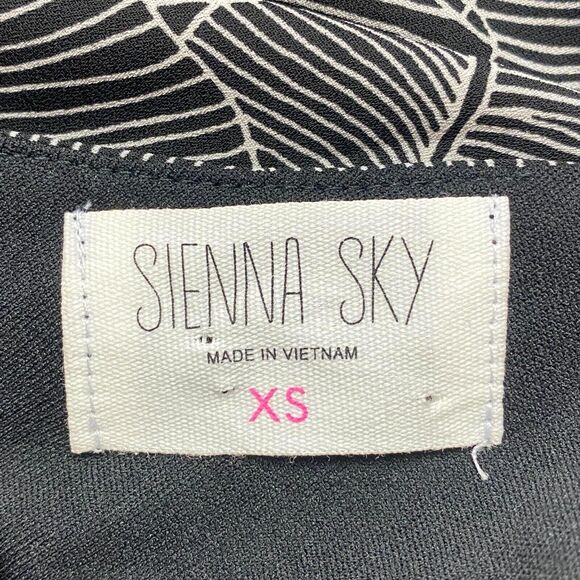 Sienna Sky Tank Top Button Up Tie Waist Tropical Palm Leaf Print Size XS Y2K - Picture 8 of 8